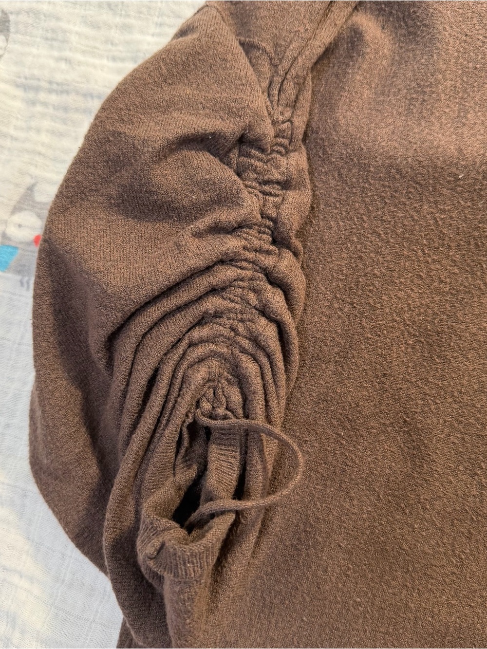 Max Studio Brown Ruched Drawstring Sleeve Top – Size M - Picture 6 of 7